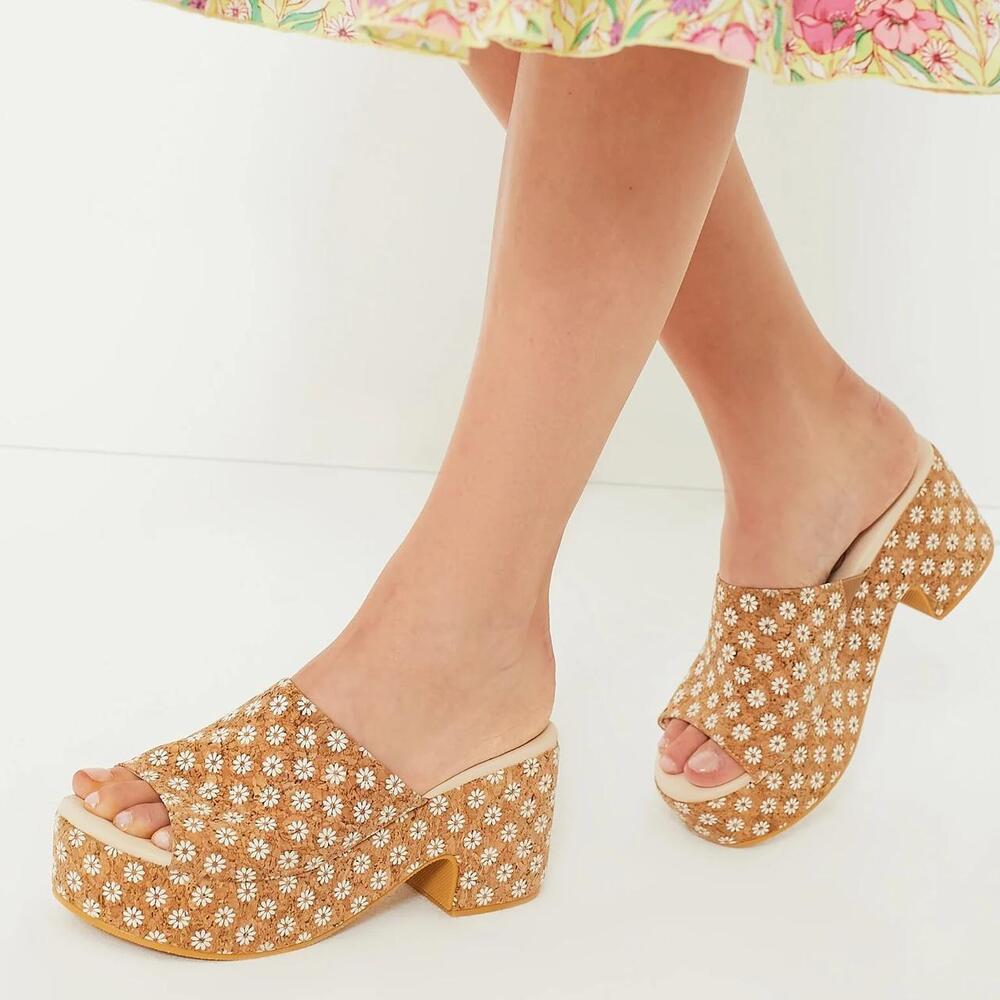 Beach by Matisse Terry Floral Slip On Block Heel Platform Sandals Beige Tan 9